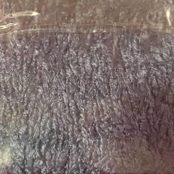 Plush Chenille Throw 50” x 60” / new in original packaging / luxury with fringe - Picture 6 of 6